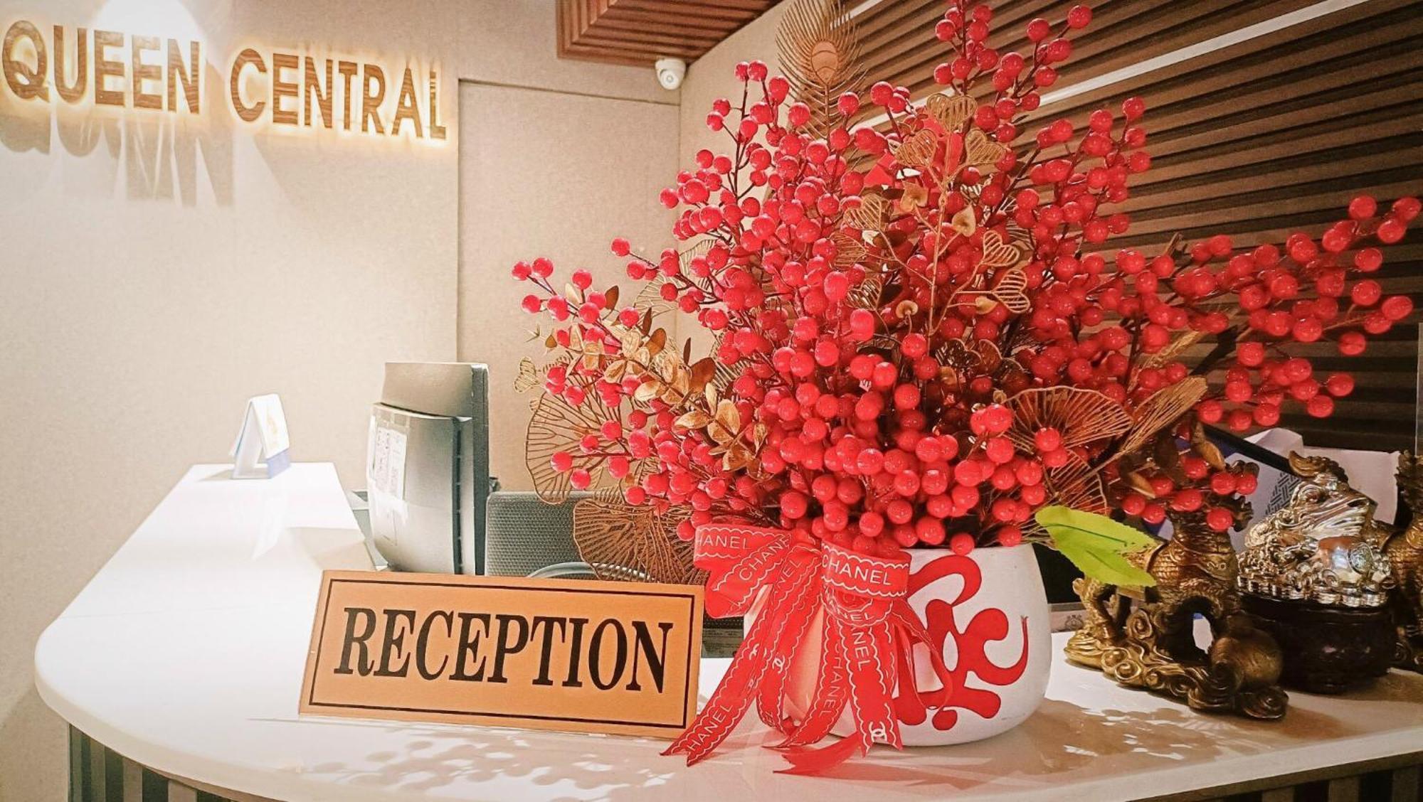 Queen Central Apartment Hotel Хошимин Экстерьер фото